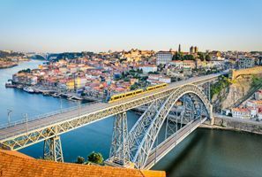 Menyewa kereta di Porto, Portugal